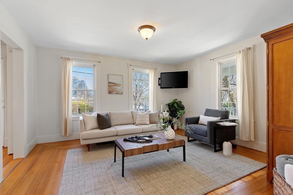 20 Prospect Street Reading, MA 01867 - Photo 10 of 25