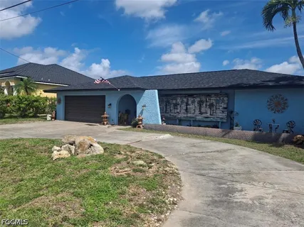 $975,000 | 419 Avalon Drive, Cape Coral, FL 33904