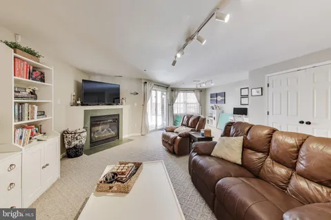 $530,000 | 2592 Running Wolf Trail, Odenton, MD 21113