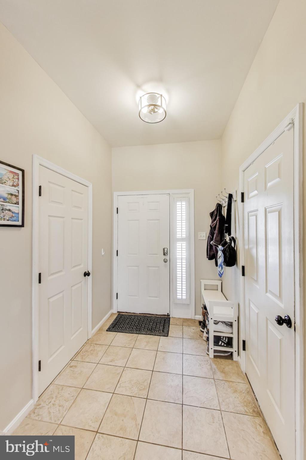 2592 Running Wolf Trail Odenton, MD 21113 - Photo 5 of 47