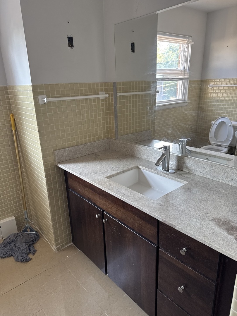 3033 Chicago Road South Chicago Heights, IL 60411 - Photo 11 of 42