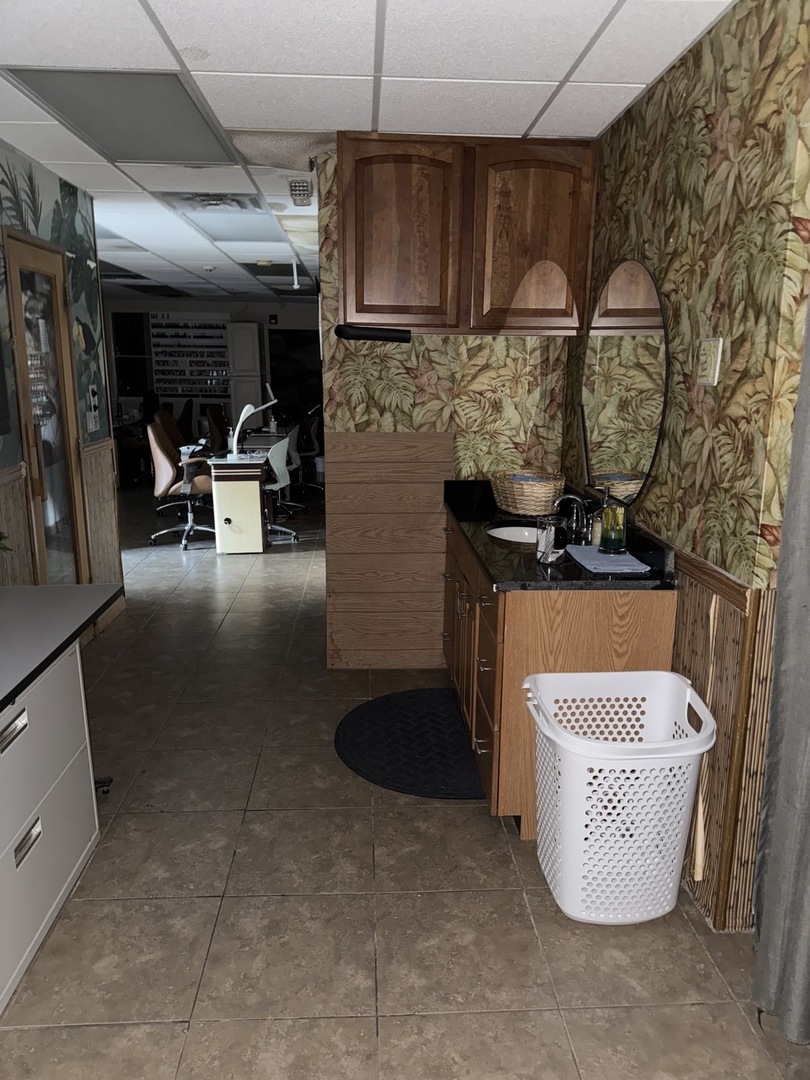 3033 Chicago Road South Chicago Heights, IL 60411 - Photo 35 of 42