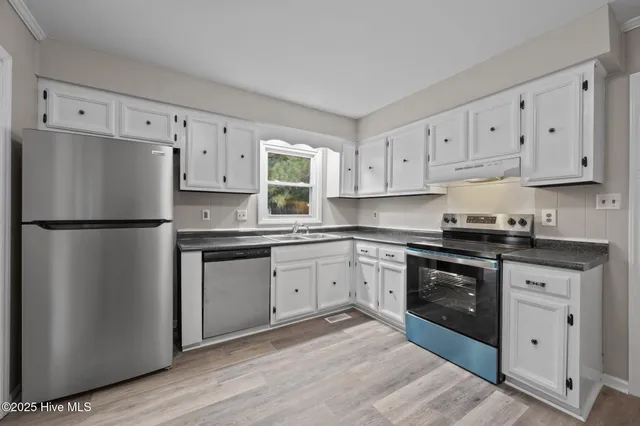 $229,900 | 106 Ronny Court, Jacksonville, NC 28546