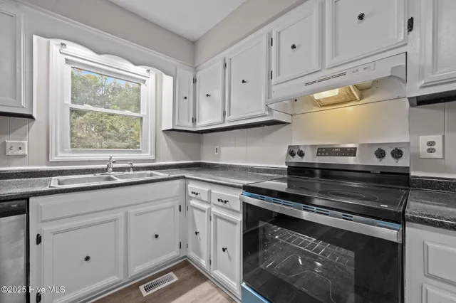 $229,900 | 106 Ronny Court, Jacksonville, NC 28546