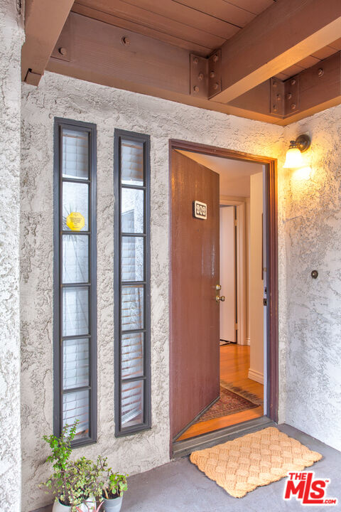 231 Bethany Road, Unit 202 Burbank, CA 91504 - Photo 21 of 23 Gallery Image 21