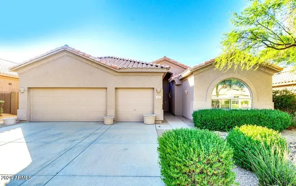 $3,895 | 7711 East Thunderhawk Road, Scottsdale, AZ 85255