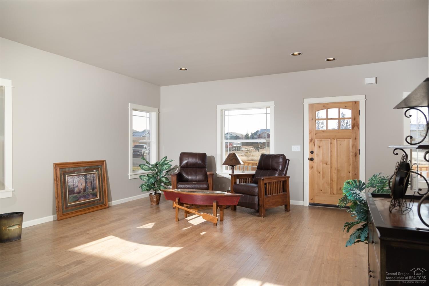 62685 Hawkview Road Bend, OR 97701 - Photo 4 of 9 Additional Photo