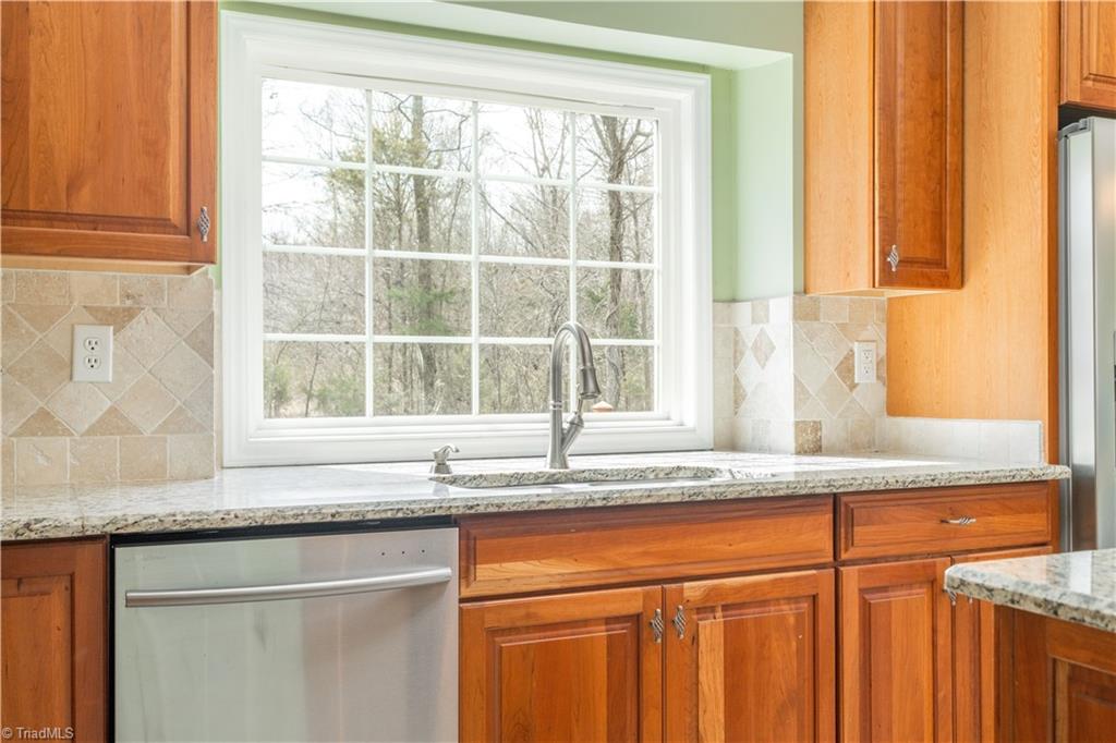 102 Hunters Chase Road Lexington, NC 27292 - Photo 24 of 43