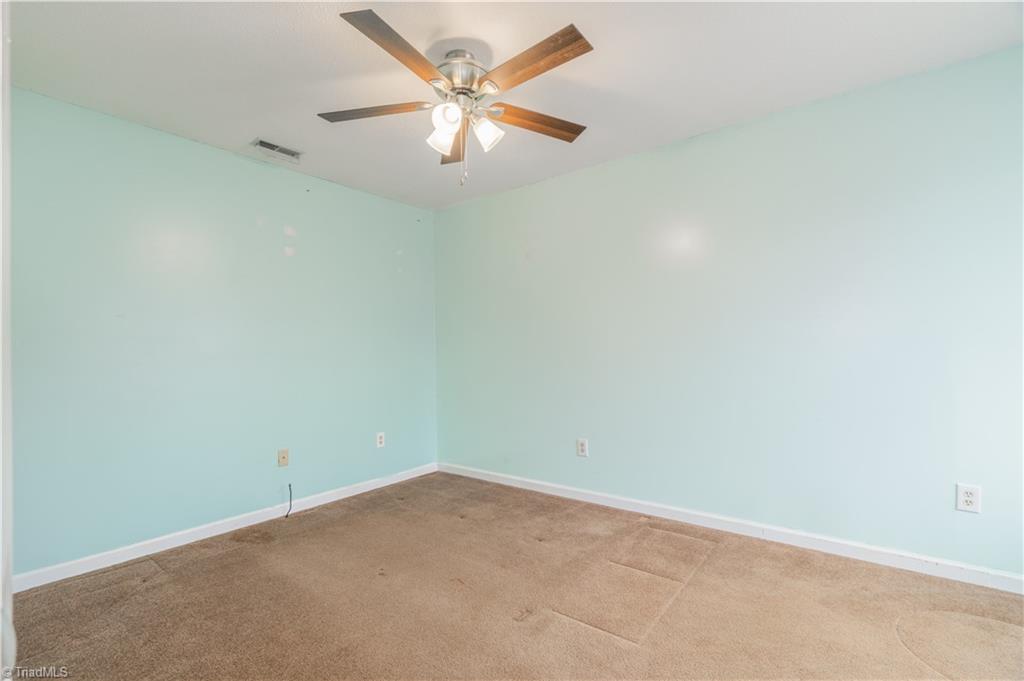 102 Hunters Chase Road Lexington, NC 27292 - Photo 33 of 43 Second Bedroom