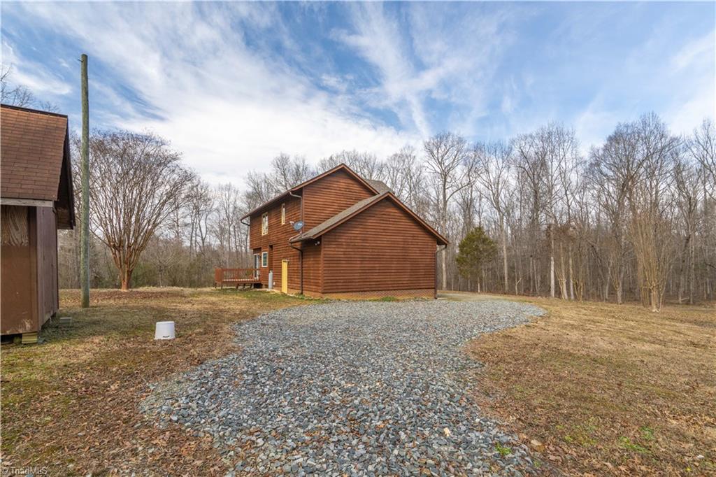 102 Hunters Chase Road Lexington, NC 27292 - Photo 5 of 43