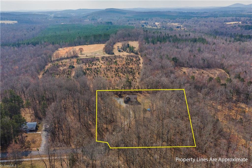 102 Hunters Chase Road Lexington, NC 27292 - Photo 8 of 43