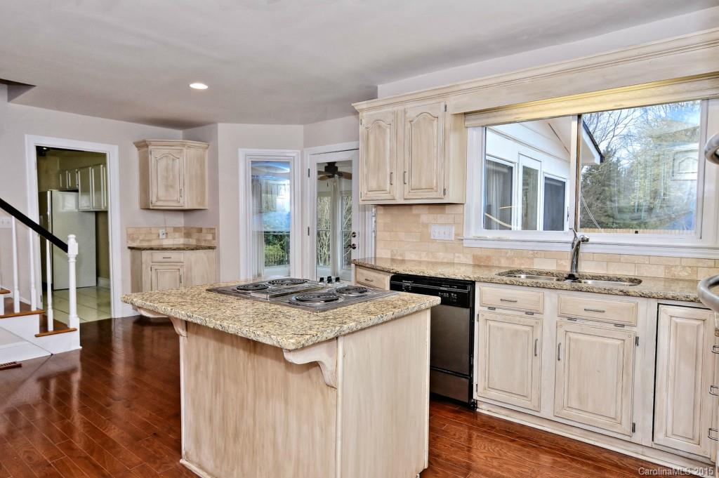 6323 Boykin Spaniel Road Charlotte, NC 28277 - Photo 3 of 24