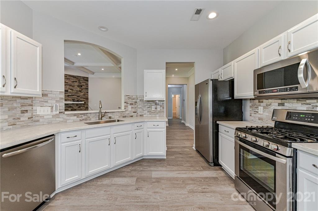 21729 Torrence Chapel Road Cornelius, NC 28031 - Photo 11 of 39 Gallery Image 11