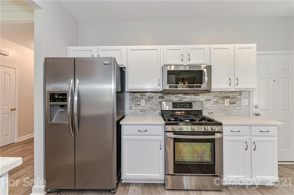 21729 Torrence Chapel Road Cornelius, NC 28031 - Photo 12 of 39 Gallery Image 12