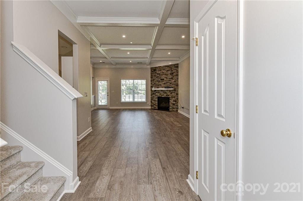 21729 Torrence Chapel Road Cornelius, NC 28031 - Photo 4 of 39 Gallery Image 4