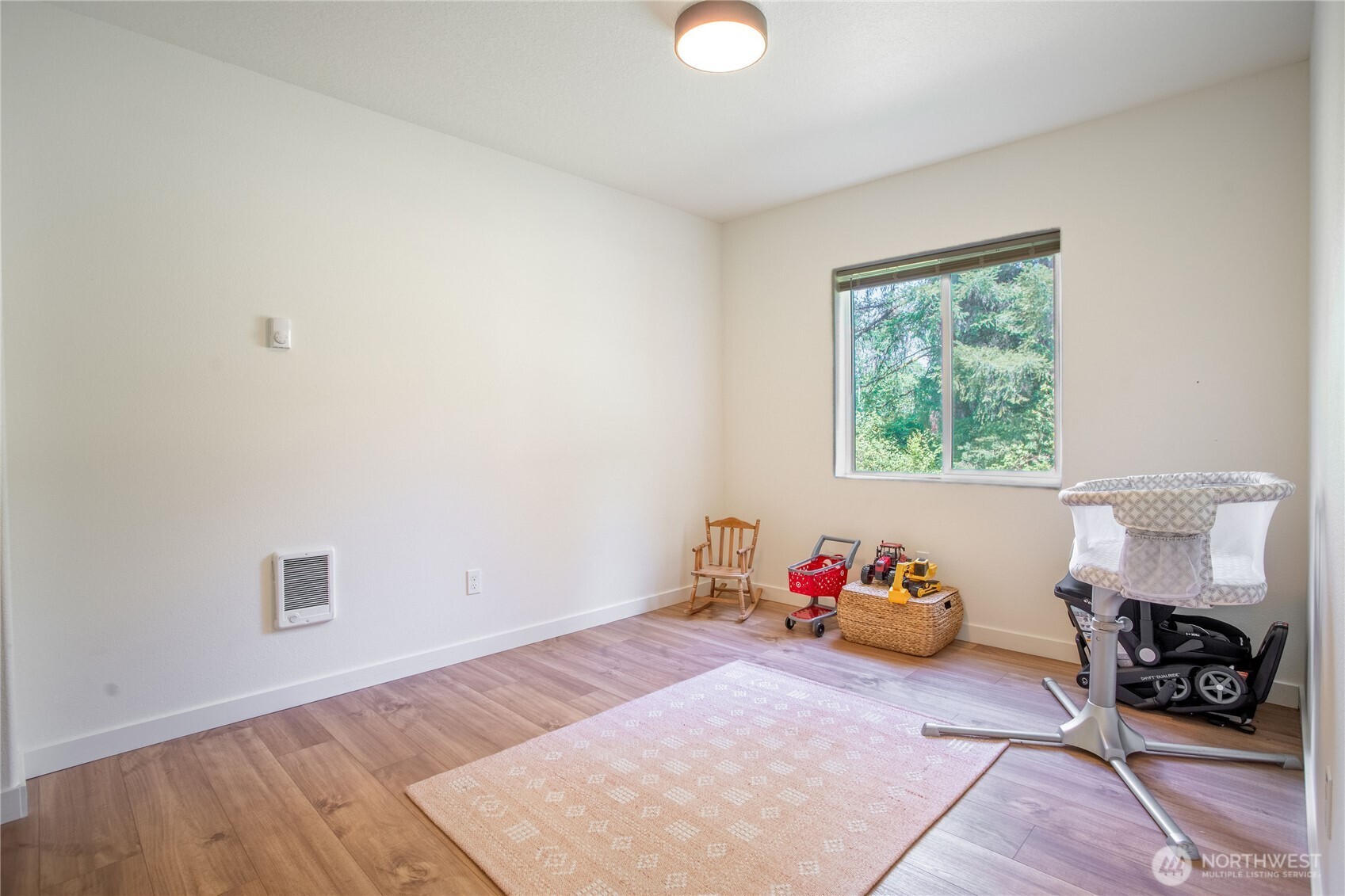 111 Eadon Road Toledo, WA 98591 - Photo 13 of 32 a bedroom with furniture and a window