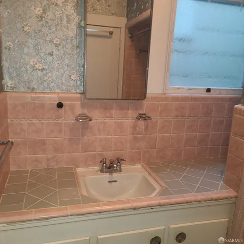 $1,800,000 | 519 12th Avenue, San Francisco, CA 94118