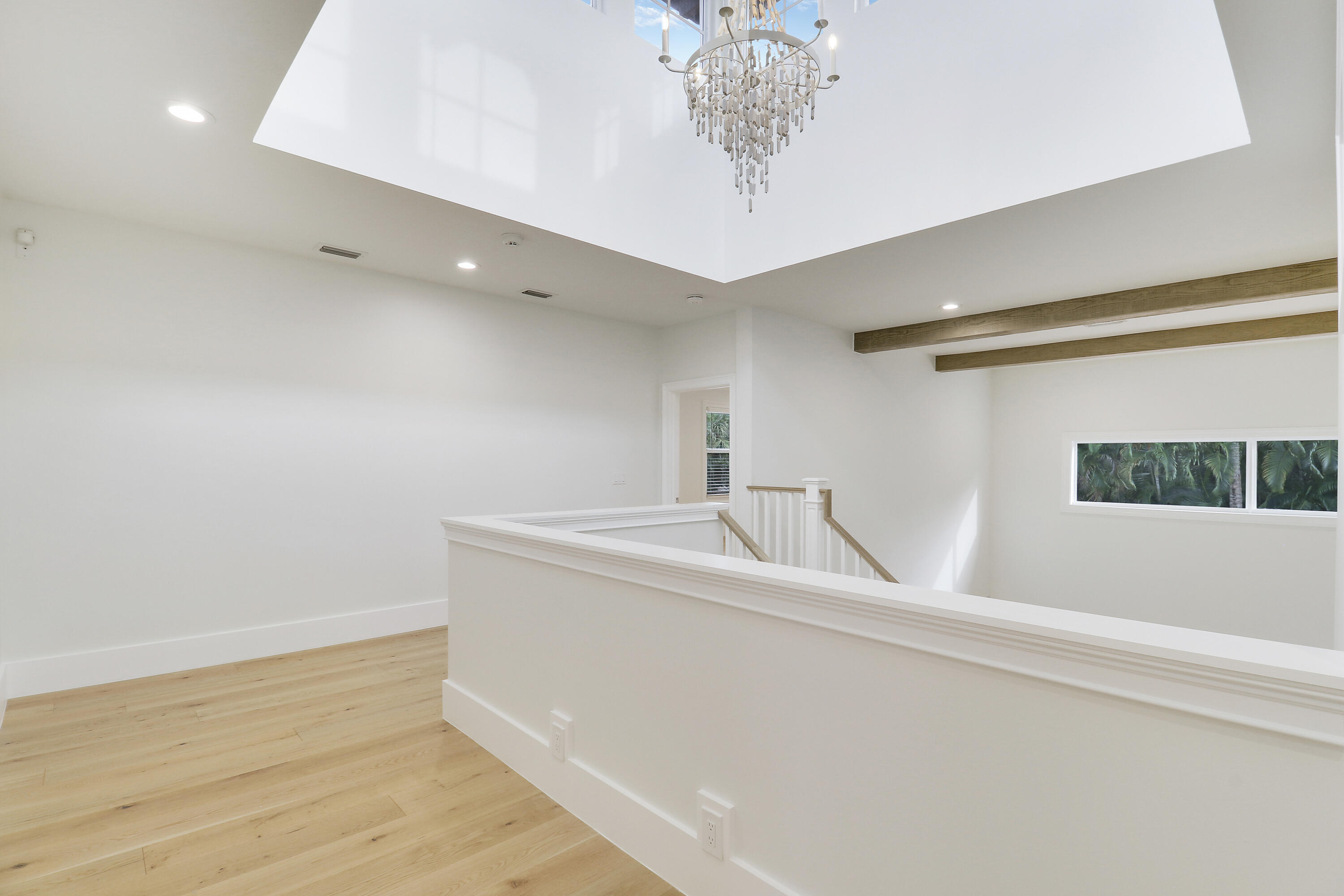 142 Segovia Way Jupiter, FL 33458 - Photo 30 of 52 Upstairs Landing