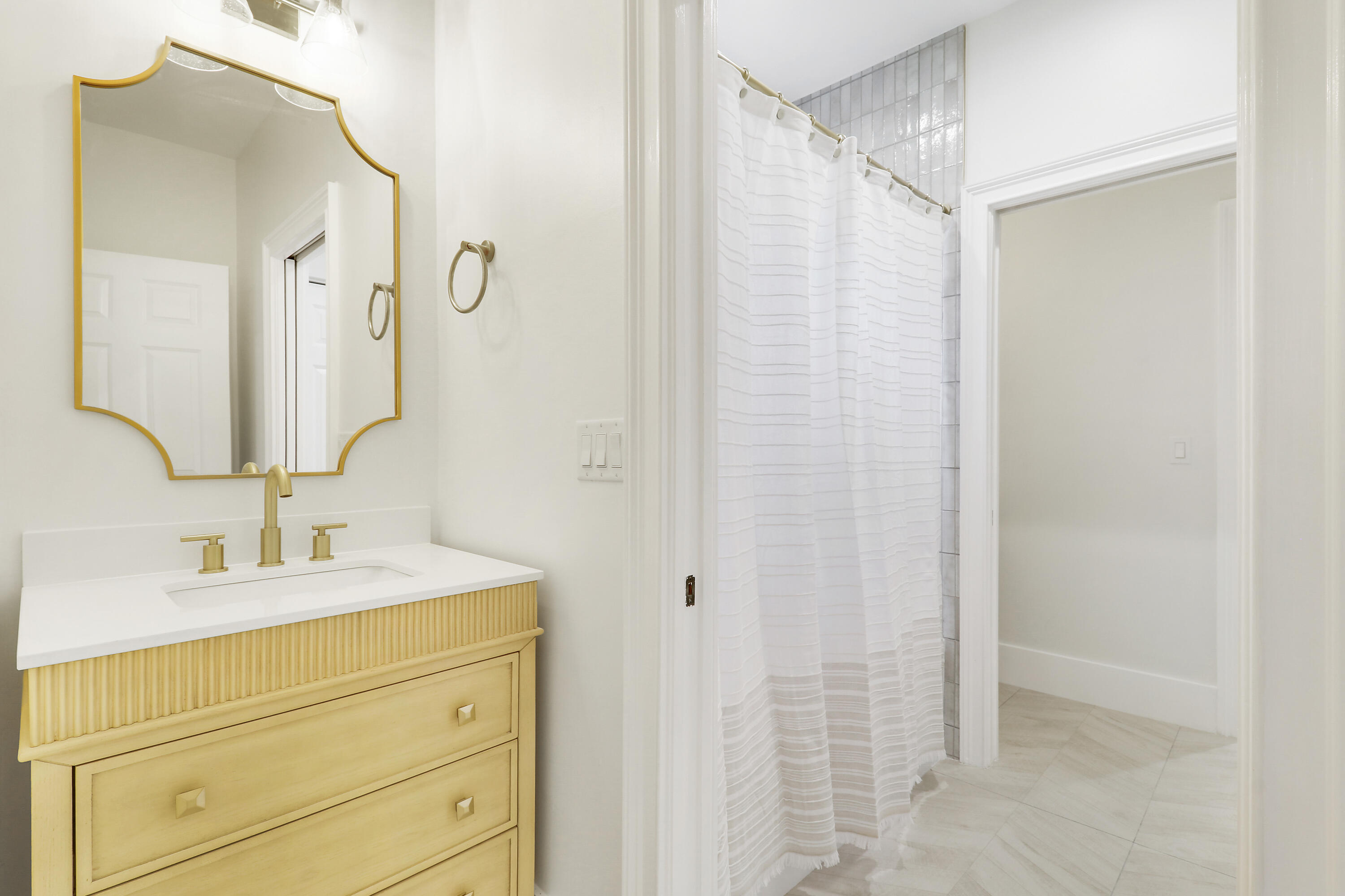 142 Segovia Way Jupiter, FL 33458 - Photo 37 of 52 Jack and Jill Bath