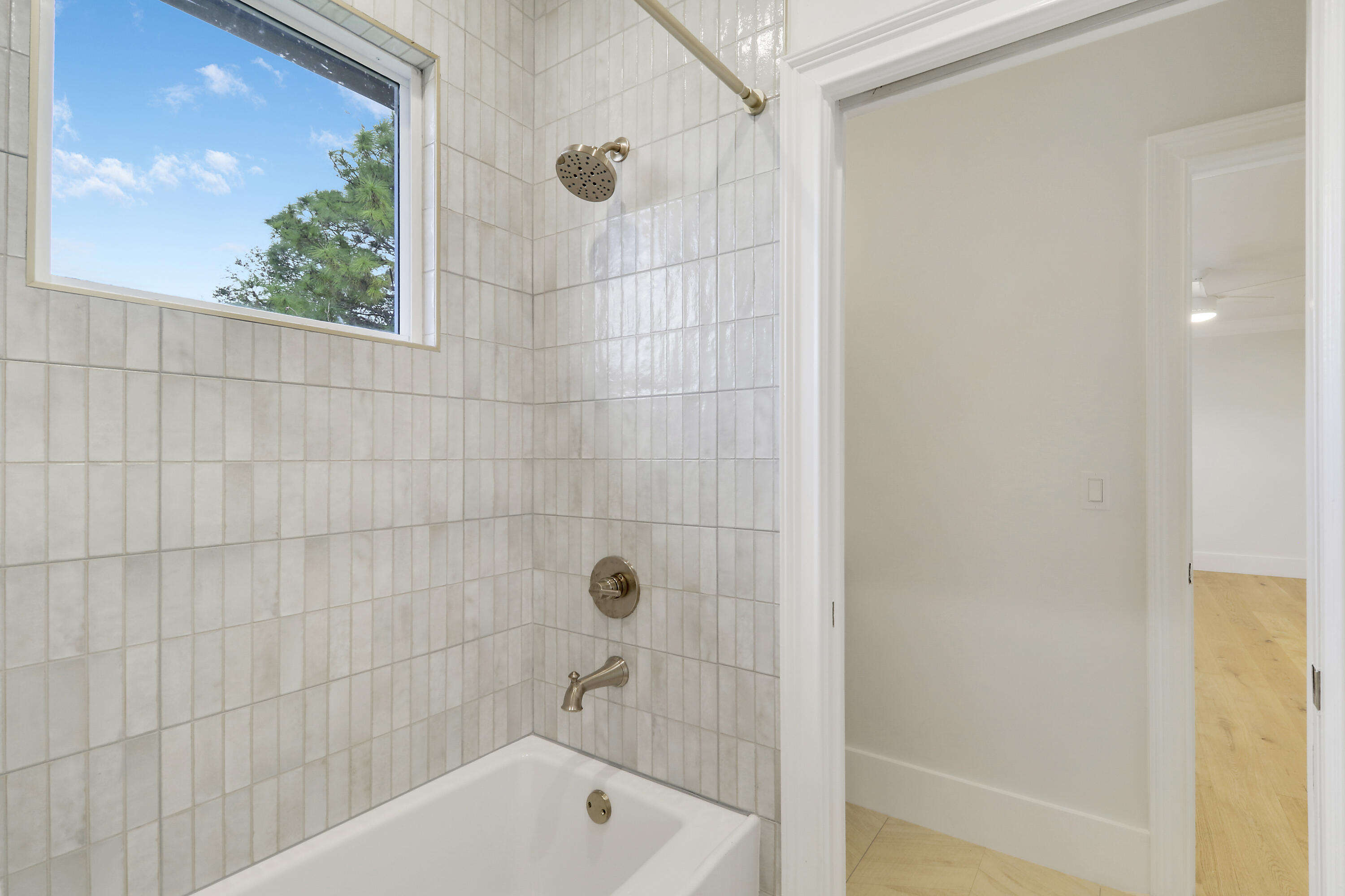 142 Segovia Way Jupiter, FL 33458 - Photo 38 of 52 Jack and Jill Bath