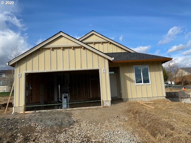 2216 North 4th Way Ridgefield, WA 98642 - Photo 1 of 20