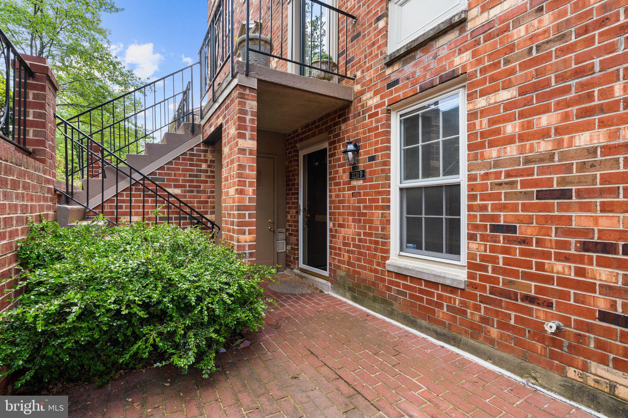 3231 Sutton Place Northwest, Unit D Washington, DC 20016 - Photo 2 of 42