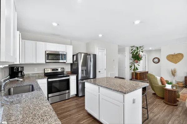 $285,500 | 138 Barrington Creek Road, Piedmont, SC 29673