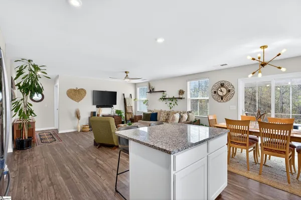 $285,500 | 138 Barrington Creek Road, Piedmont, SC 29673