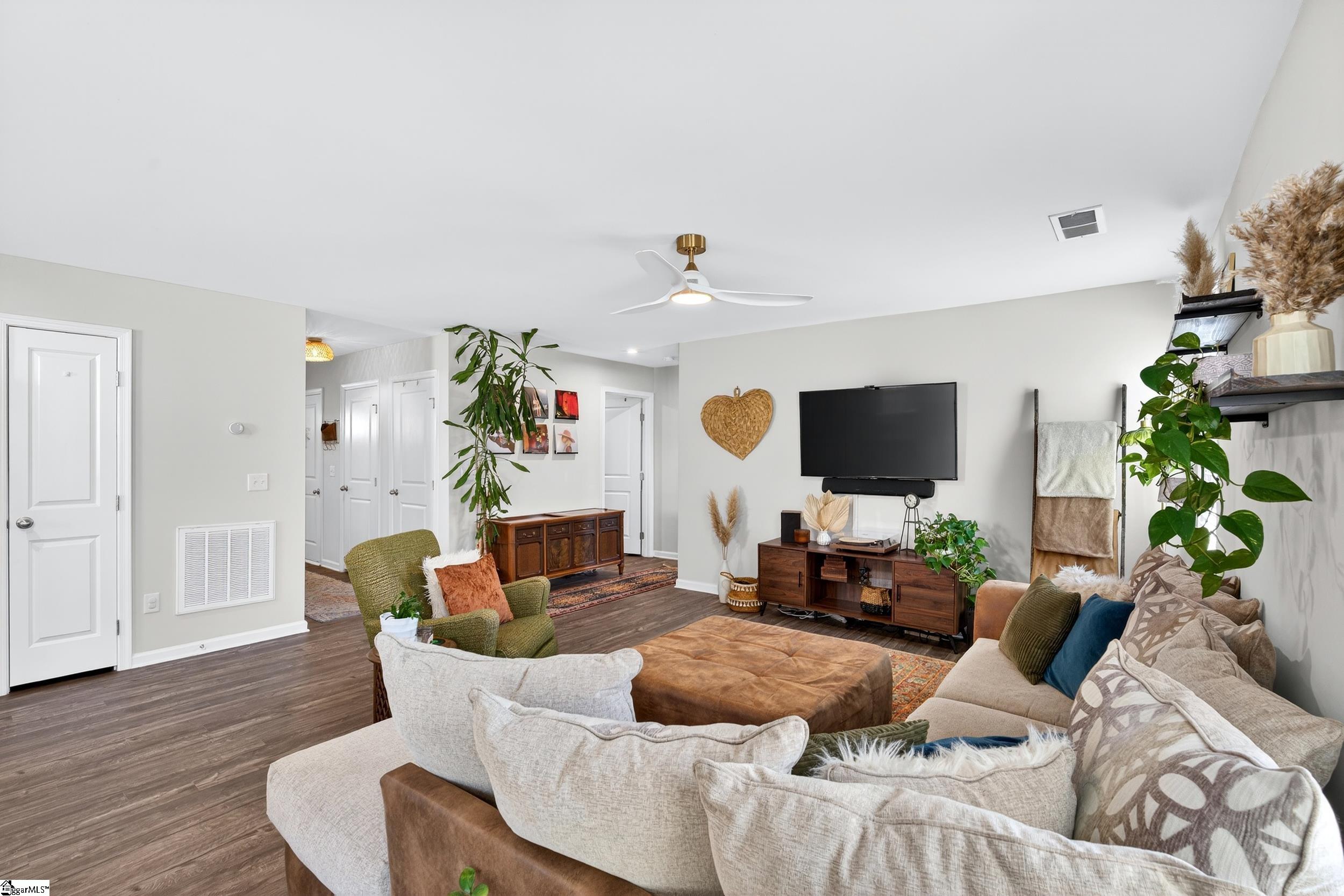 138 Barrington Creek Road Piedmont, SC 29673 - Photo 9 of 38