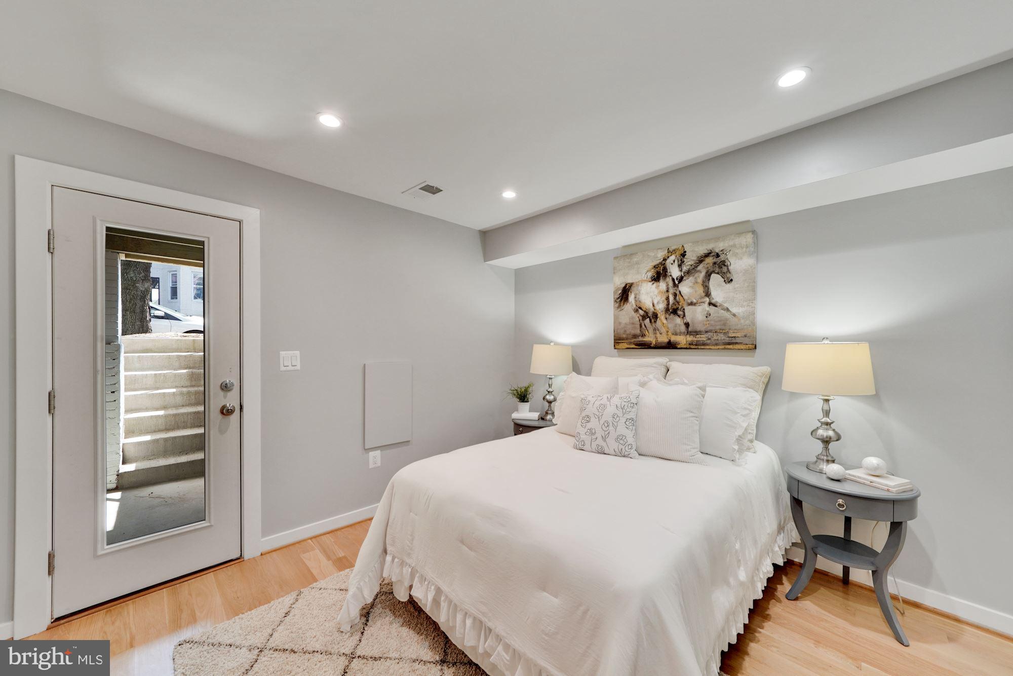 731 Park Road Northwest, Unit A Washington, DC 20010 - Photo 22 of 33 Gallery Image 22