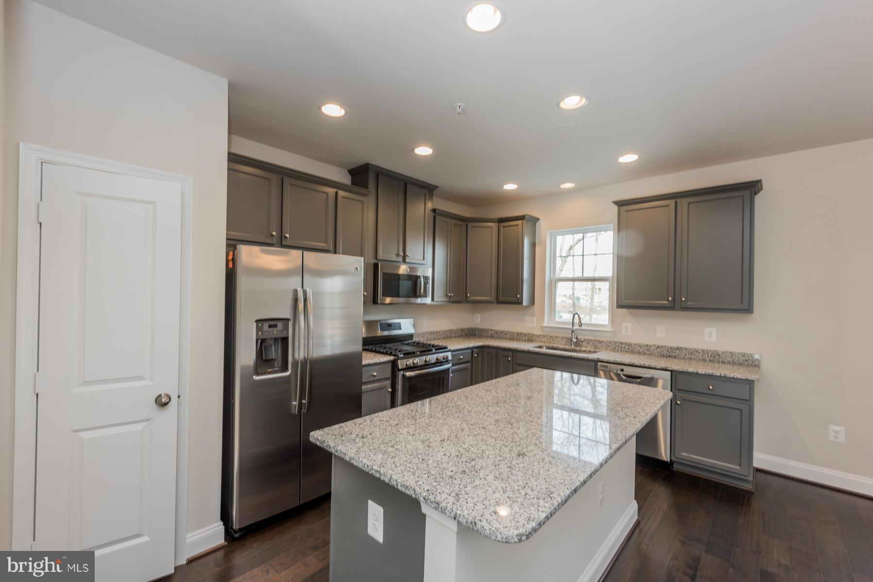 2594 Twin Birch Road Hanover, MD 21076 - Photo 11 of 27 Kitchen