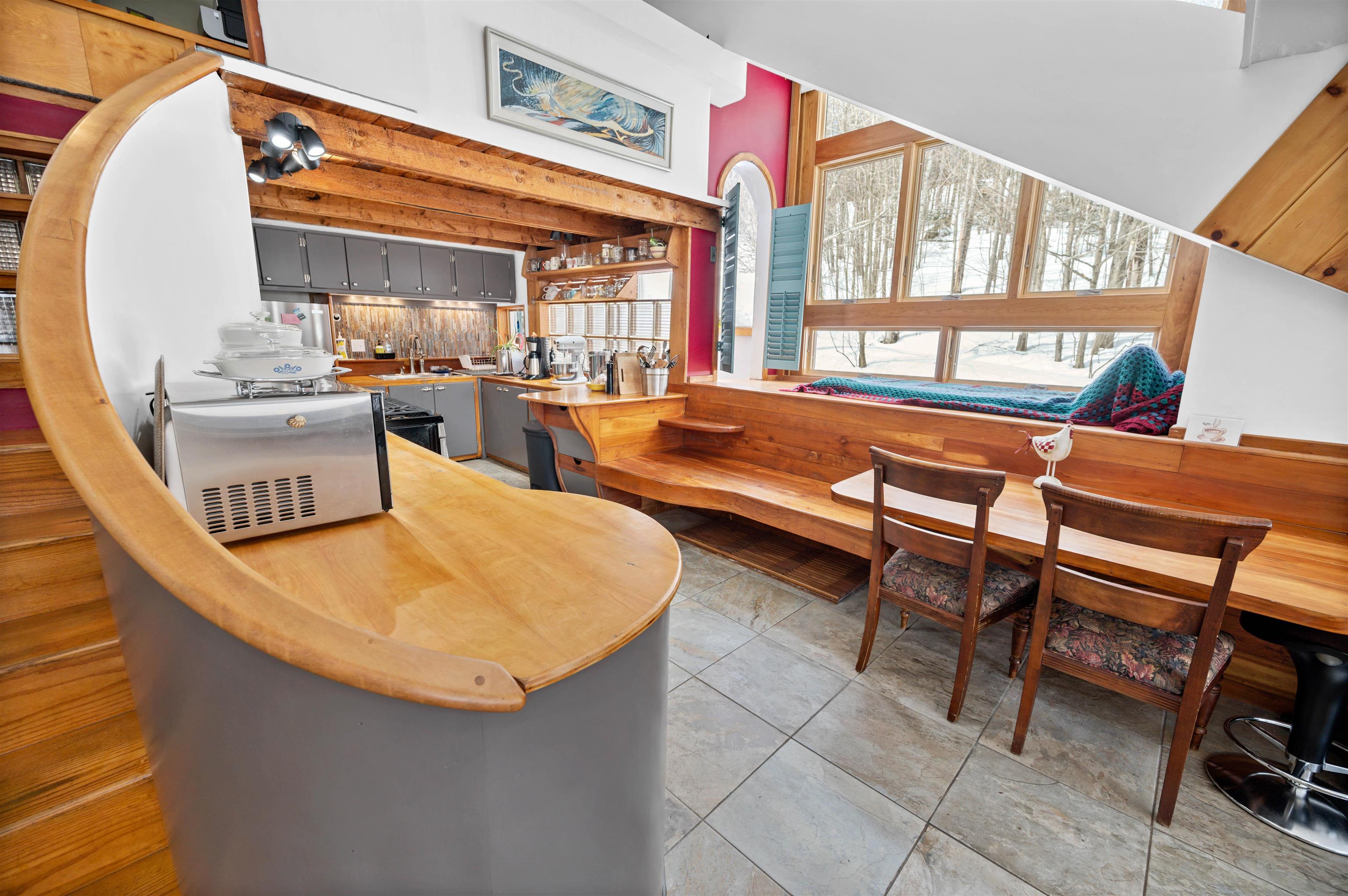 16 Dimetro Road, Unit 9 Warren, VT 05674 - Photo 8 of 35