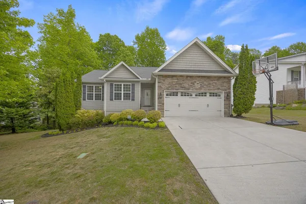 $649,999 | 5 Ledge Run Court, Greenville, SC 29617