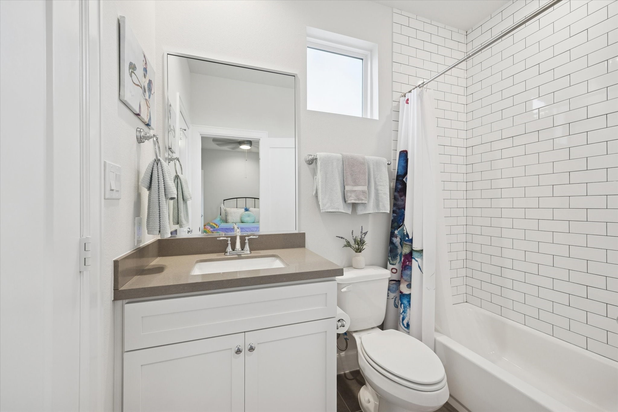 1055 Timbergrove Yards Lane Houston, TX 77008 - Photo 19 of 27 a bathroom with a sink a toilet and shower