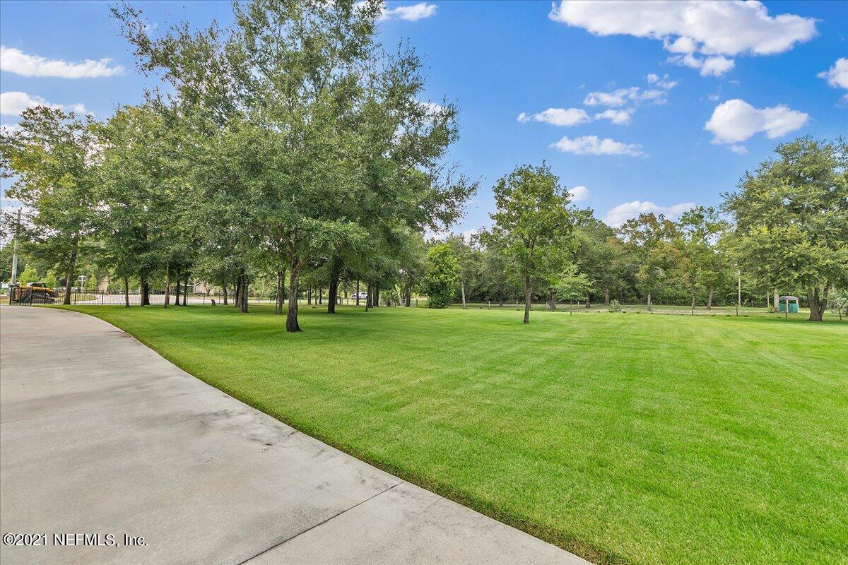 96568 Chester Road Yulee, FL 32097 - Photo 32 of 38 32-32-Front Yard