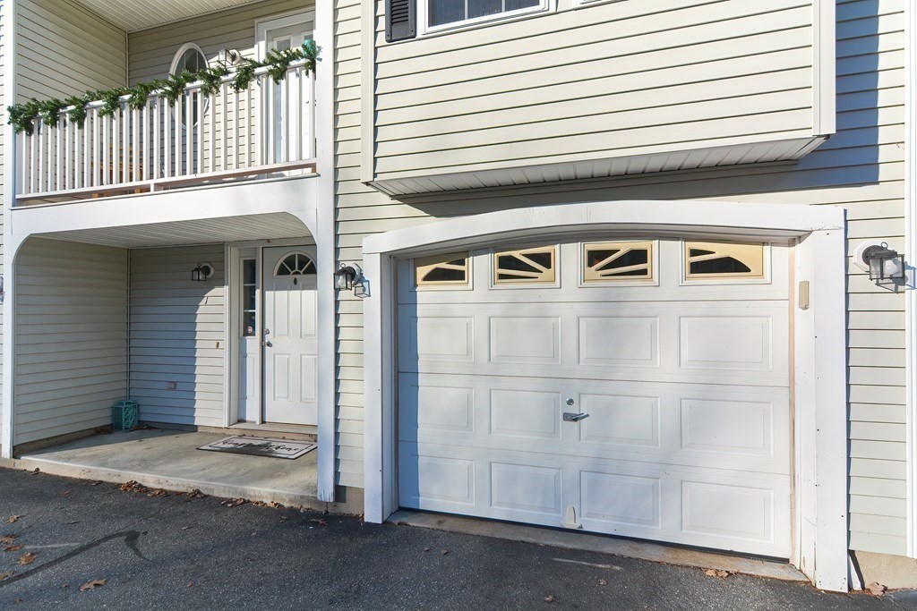 188 Tyngsboro Road, Unit 1 Chelmsford, MA 01863 - Photo 2 of 32