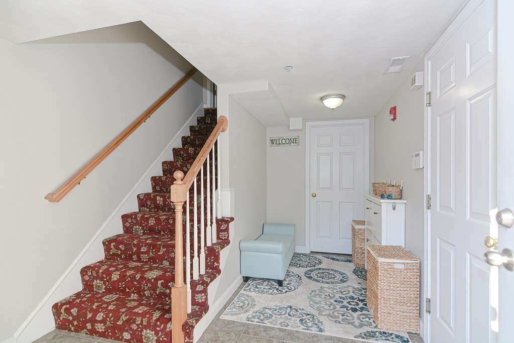 188 Tyngsboro Road, Unit 1 Chelmsford, MA 01863 - Photo 5 of 32
