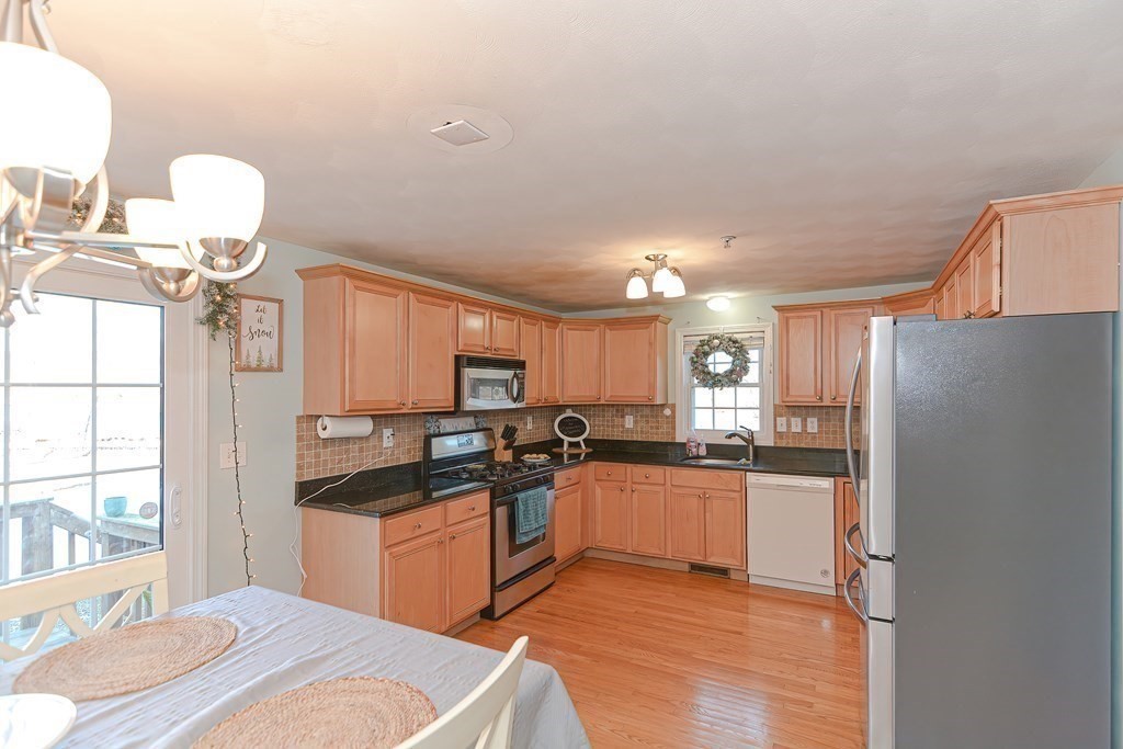 188 Tyngsboro Road, Unit 1 Chelmsford, MA 01863 - Photo 10 of 32