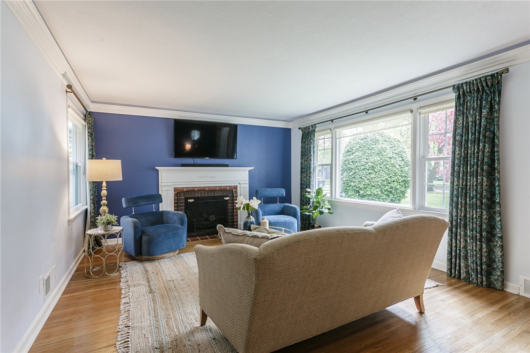 313 Winona Boulevard Irondequoit, NY 14617 - Photo 7 of 50