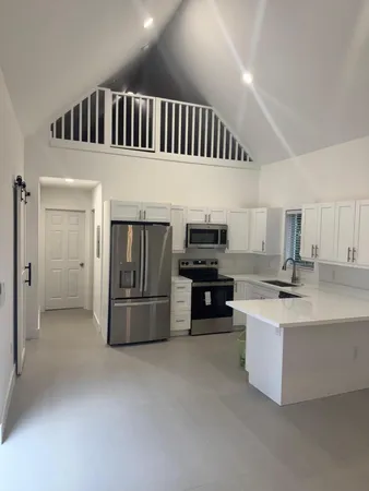 $2,350 | 101 Indian Mound Trail, Unit 2, Tavernier, FL 33070