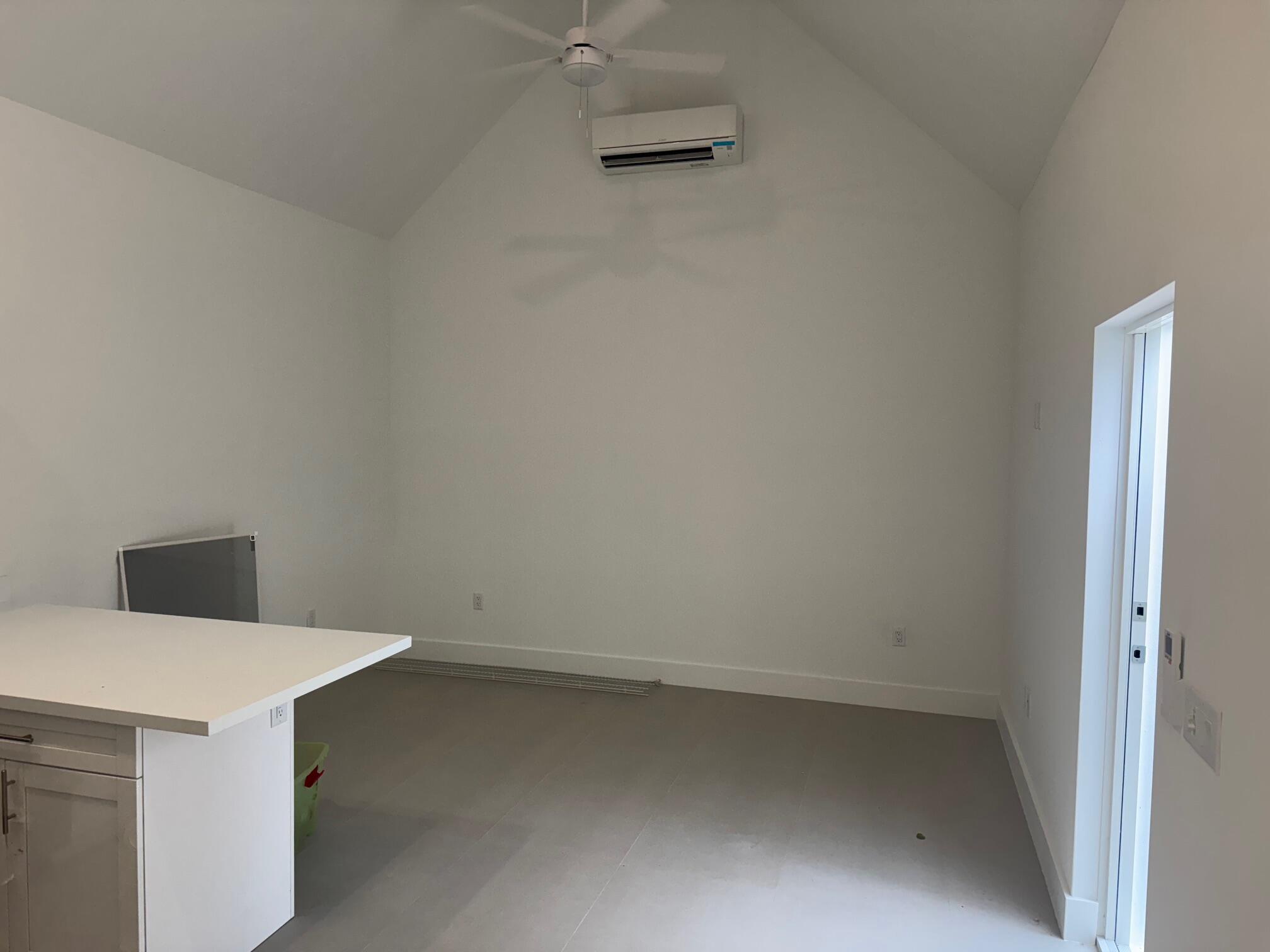 101 Indian Mound Trail, Unit 2 Tavernier, FL 33070 - Photo 3 of 8 Living Room