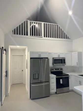 $2,350 | 101 Indian Mound Trail, Unit 2, Tavernier, FL 33070