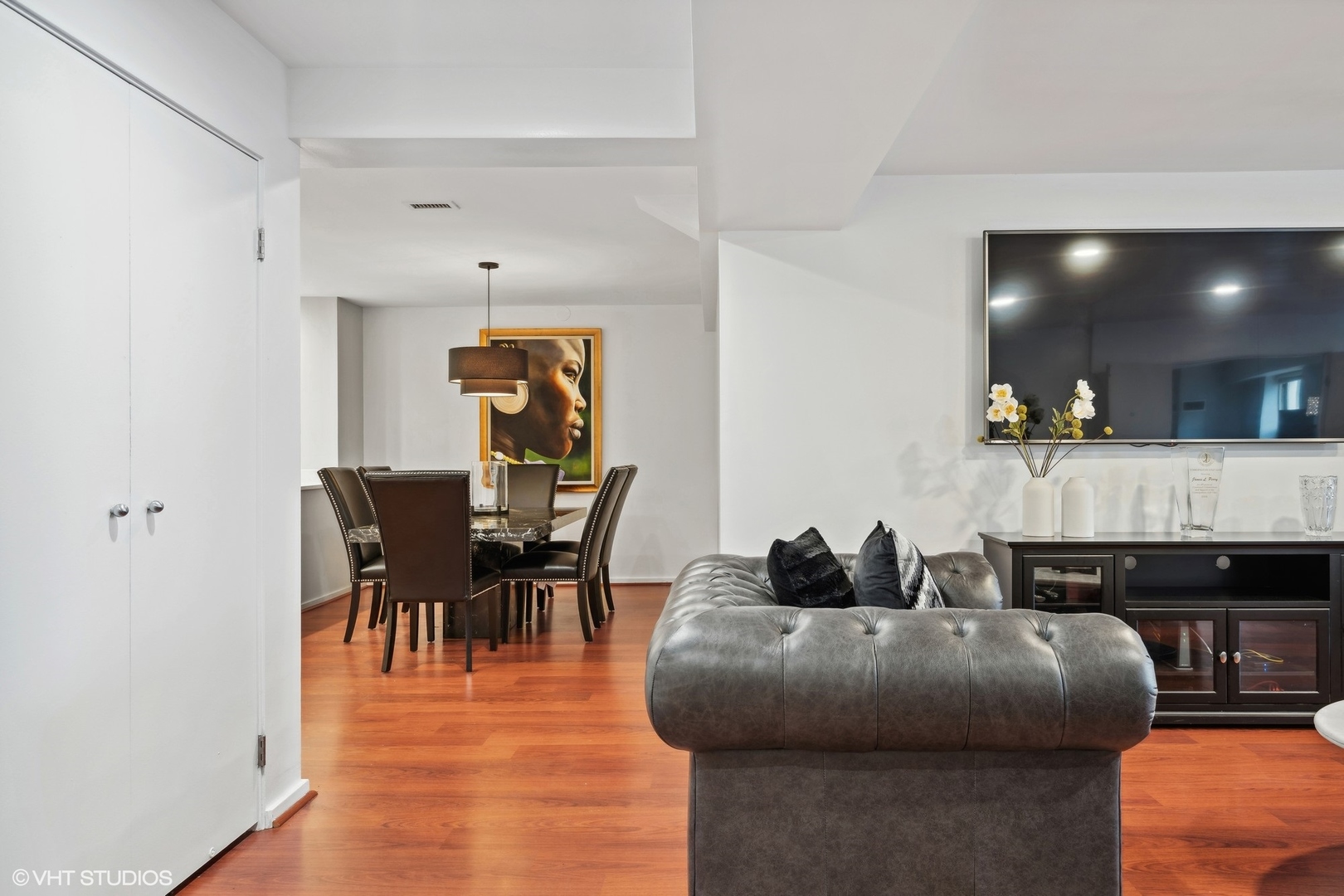 40 East 9th Street, Unit 1516 Chicago, IL 60605 - Photo 11 of 31