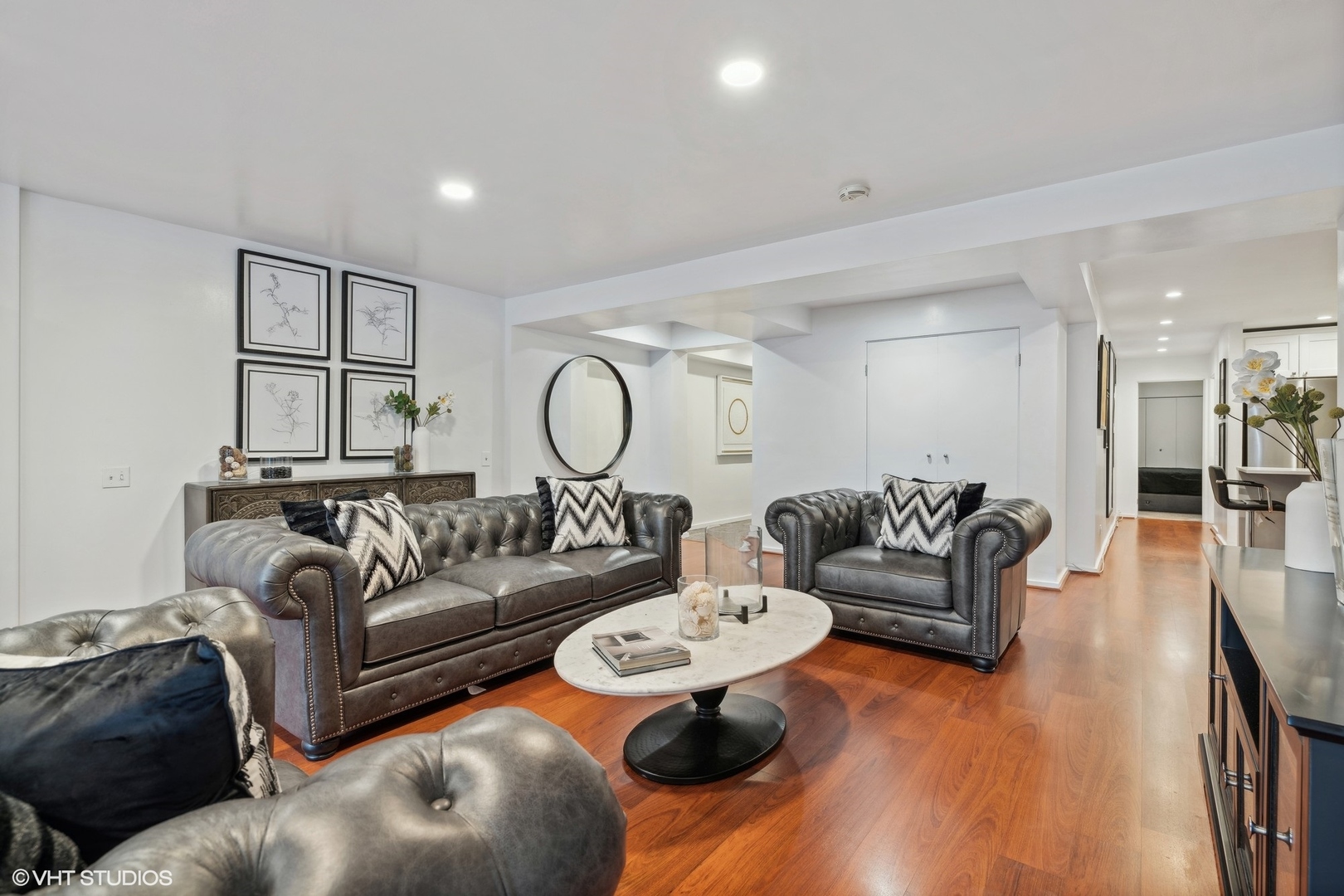 40 East 9th Street, Unit 1516 Chicago, IL 60605 - Photo 8 of 31