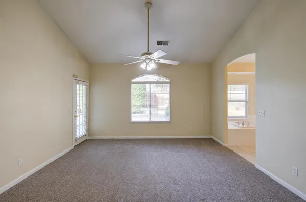 $2,495 | 139 Athens Avenue, Clovis, CA 93611