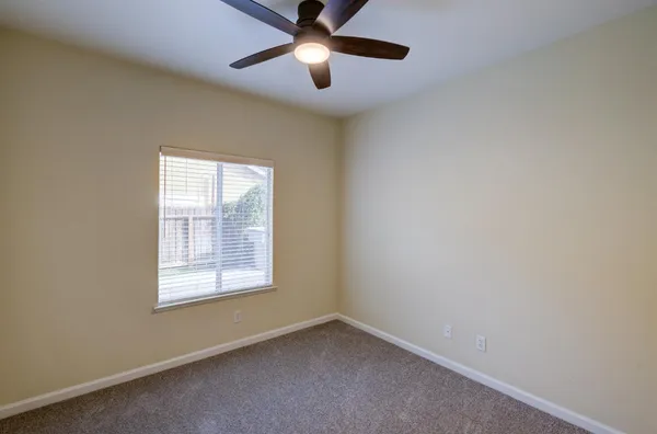 $2,495 | 139 Athens Avenue, Clovis, CA 93611