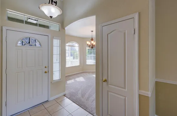 $2,495 | 139 Athens Avenue, Clovis, CA 93611