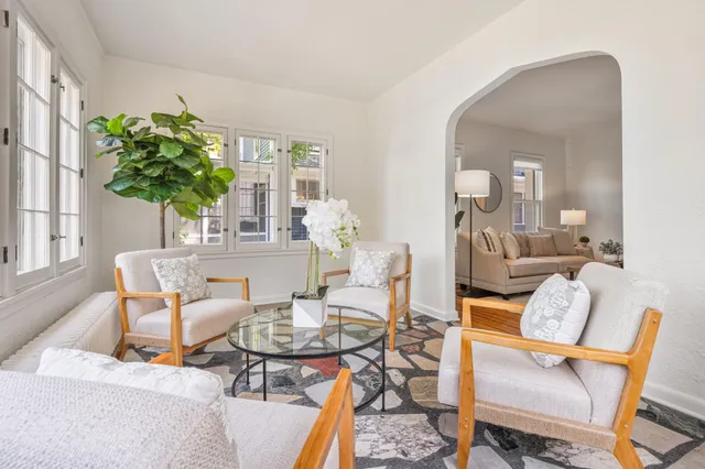 $3,700 | 1621 West 25th Street, Unit 1, Minneapolis, MN 55405