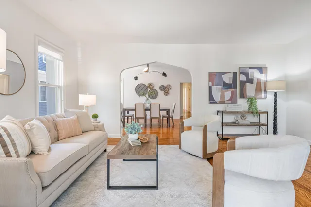 $3,700 | 1621 West 25th Street, Unit 1, Minneapolis, MN 55405