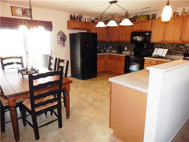 3960 Stephens Ridge Way Antioch, TN 37013 - Photo 7 of 20 Enjoy a meal while taking in the views in the eat-in kitchen.